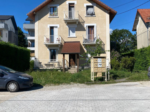 Immeuble à  Barberaz (73000), 10 pièces