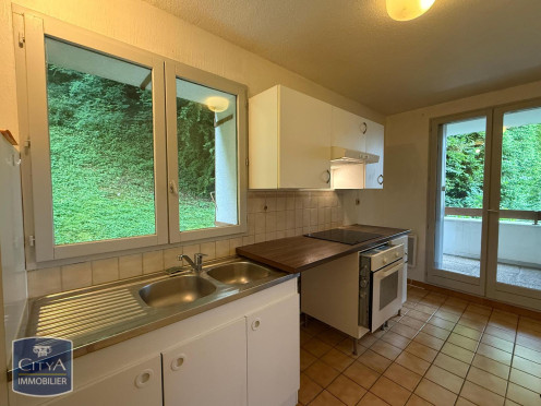 Appartement à  Chambéry (73000), 3 pièces