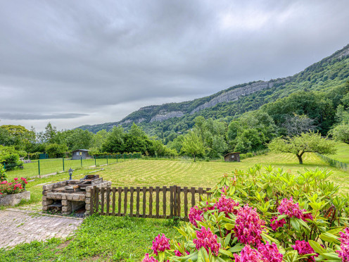 Maison à  Montagnole (73000), 4 pièces