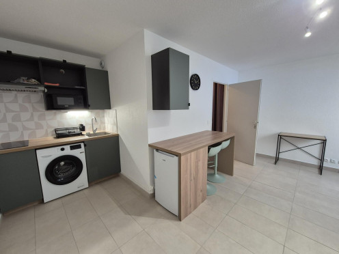 Studio à  Chambéry (73000), 1 pièces