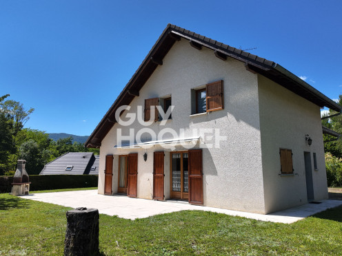 Maison de campagne à  Jacob-Bellecombette (73000), 5 pièces