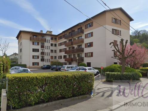 Appartement à  Aix-les-Bains (73100), 4 pièces
