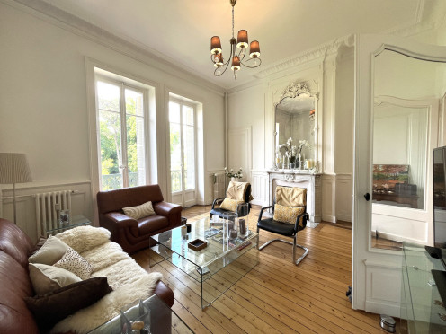 Appartement à  Aix-les-Bains (73100), 6 pièces