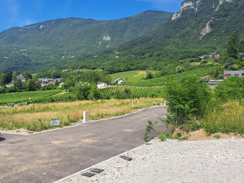 Terrain à  Saint-Pierre-d'Albigny (73250),  pièces