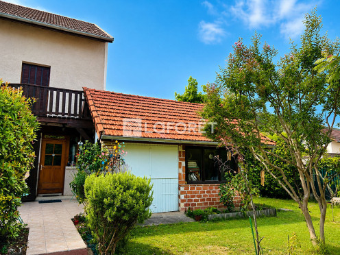 Maison à  Aix-les-Bains (73100), 5 pièces