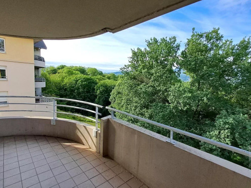 Appartement à  Chambéry (73000), 3 pièces
