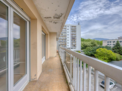 Appartement à  Chambéry (73000), 4 pièces