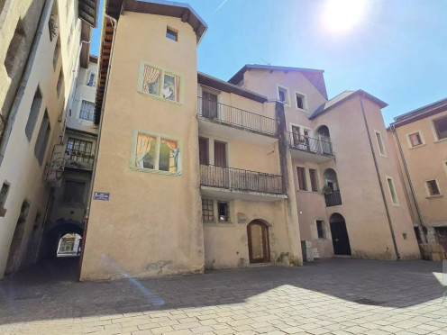 Appartement à  Chambéry (73000), 3 pièces