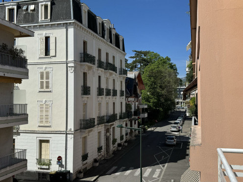 Appartement à  Aix-les-Bains (73100), 3 pièces