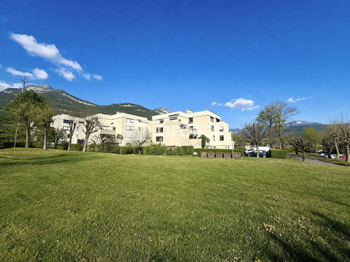 Appartement à  Bassens (73000), 2 pièces