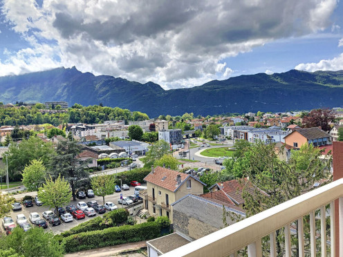 Appartement à  Aix-les-Bains (73100), 2 pièces