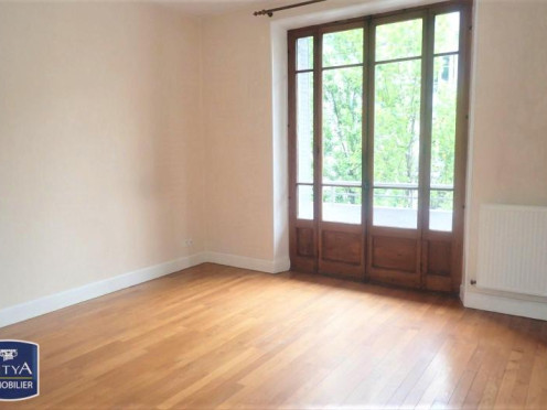 Appartement à  Chambéry (73000), 2 pièces