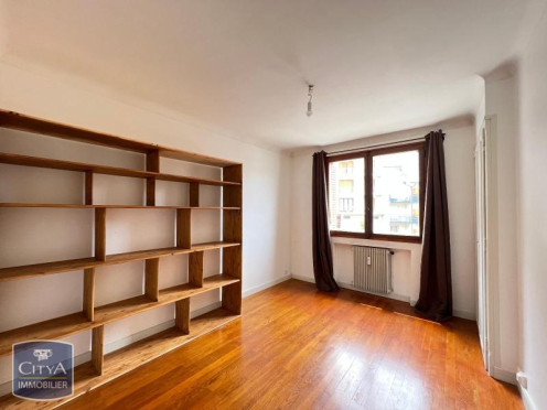 Appartement à  Chambéry (73000), 3 pièces
