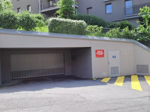 Parking à  Chambéry (73000), 1 pièces