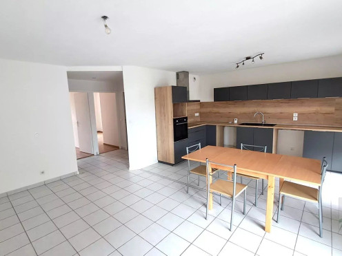 Appartement à  Chambéry (73000), 3 pièces