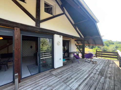 Maison à Le Châtel (73300), 5 pièces