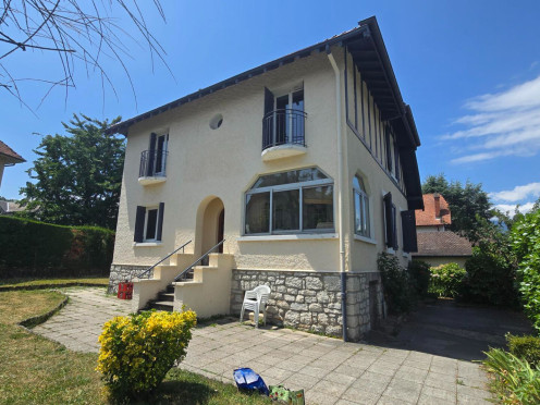 Maison à  Chambéry (73000), 6 pièces