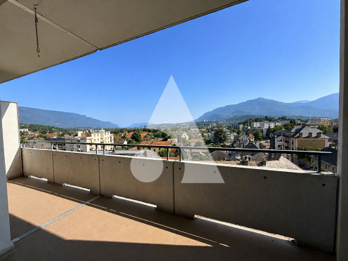 Appartement à  Cognin (73160), 3 pièces