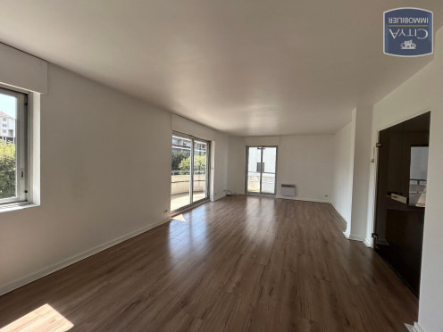 Appartement à  Chambéry (73000), 3 pièces