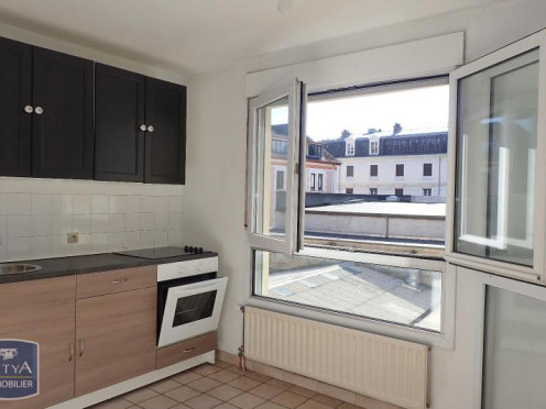 Appartement à  Chambéry (73000), 3 pièces