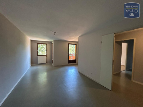 Appartement à  Chambéry (73000), 3 pièces
