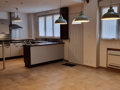 Duplex à  Saint-Pierre-d'Albigny (73250), 4 pièces