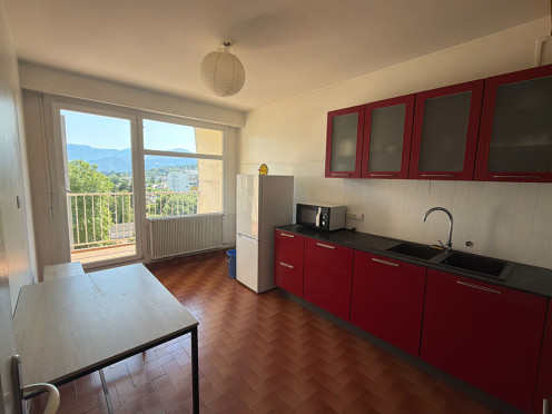Appartement à  Cognin (73160), 3 pièces