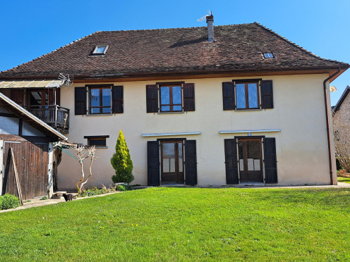 Maison à  Domessin (73330), 8 pièces
