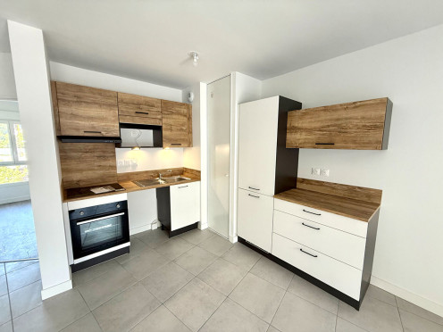 Appartement à  Aix-les-Bains (73100), 3 pièces