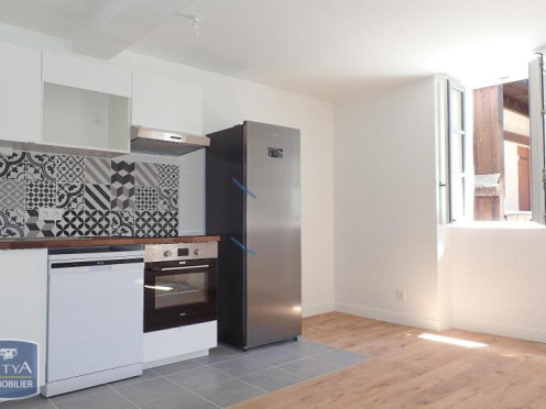 Appartement à  Chambéry (73000), 3 pièces