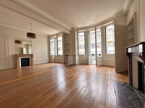 Appartement à  Chambéry (73000), 3 pièces