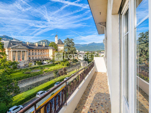 Appartement à  Chambéry (73000), 5 pièces