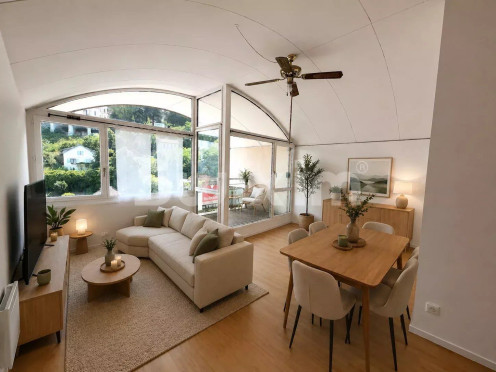 Appartement à  Aix-les-Bains (73100), 3 pièces
