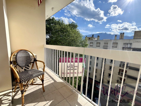Appartement à  Aix-les-Bains (73100), 3 pièces