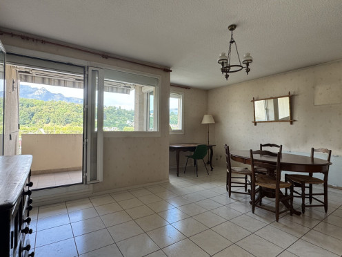 Appartement à  Aix-les-Bains (73100), 3 pièces