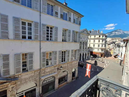 Appartement à  Chambéry (73000), 7 pièces