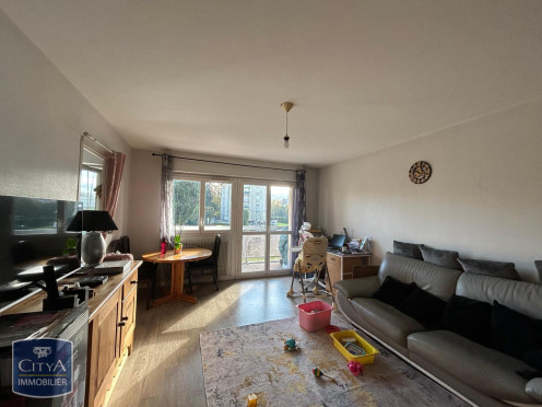 Appartement à  Chambéry (73000), 3 pièces