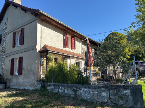 Maison à  Novalaise (73470), 3 pièces