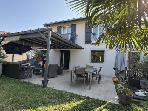 Maison à  Aix-les-Bains (73100), 5 pièces