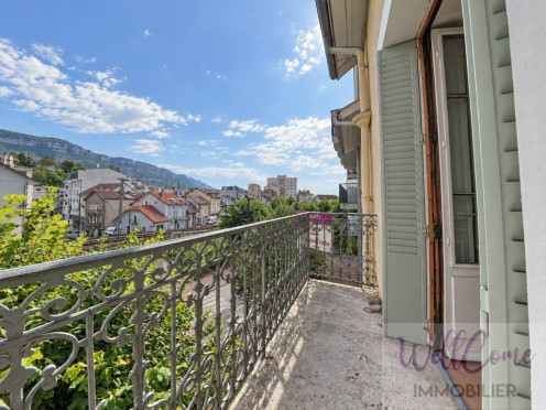 Appartement à  Aix-les-Bains (73100), 3 pièces
