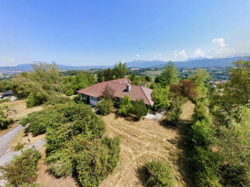 Maison à  Montagny-les-Lanches (74600), 11 pièces