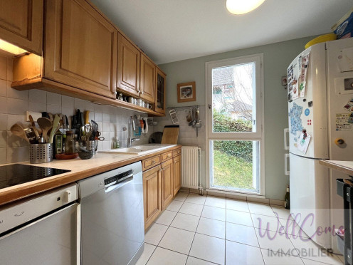 Appartement à  Aix-les-Bains (73100), 3 pièces