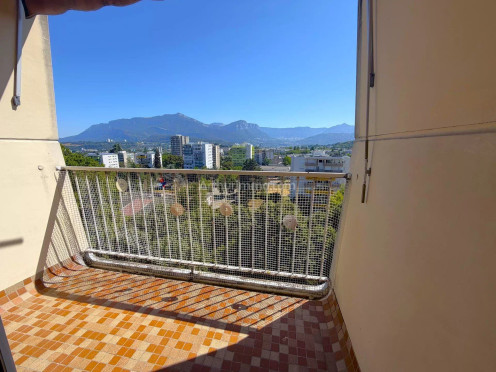 Appartement à  Chambéry (73000), 5 pièces