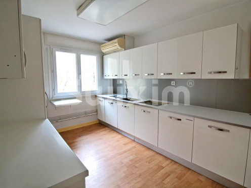 Appartement à  Chambéry (73000), 5 pièces