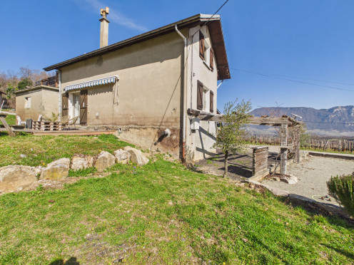 Maison à  Saint-Pierre-de-Soucy (73800),  pièces