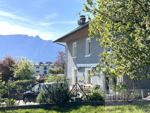 Maison à  Aix-les-Bains (73100), 10 pièces