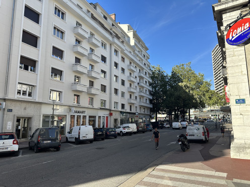 Appartement à  Chambéry (73000), 3 pièces