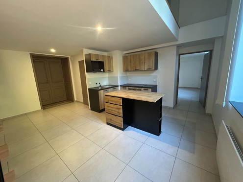 Appartement à  Aix-les-Bains (73100), 3 pièces
