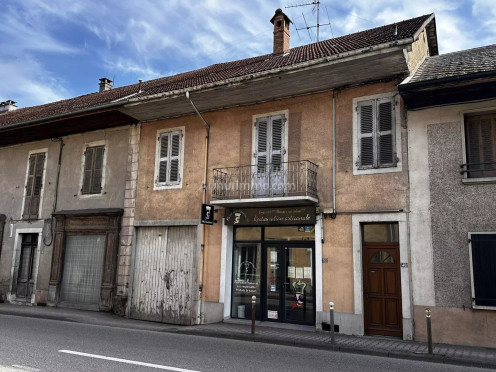 Immeuble à  Entrelacs (73410), 6 pièces