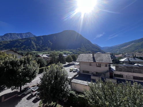 Appartement à  Saint-Jean-de-Maurienne (73300), 4 pièces